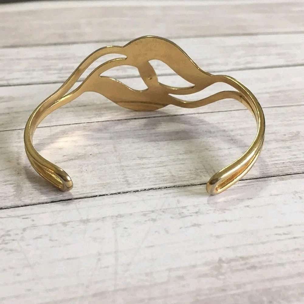 Vintage Avon Gold and enamel vintage bracelet cuff bracelet